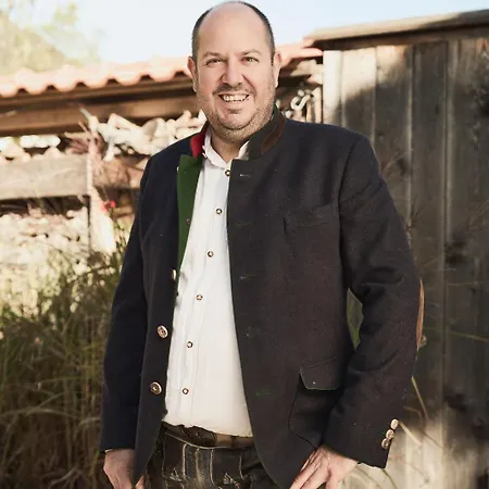 Rait'ner Wirt מלון שלכינג