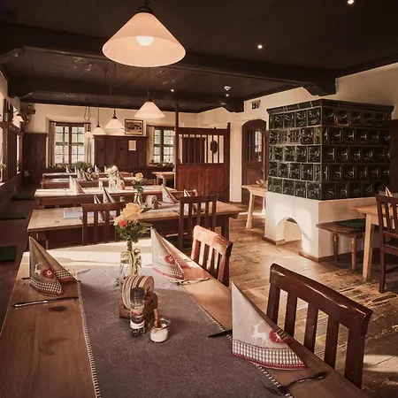 Rait'ner Wirt 3* שלכינג