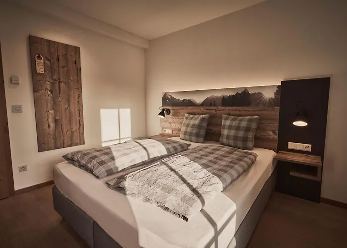 Rait'ner Wirt Hotel 3*