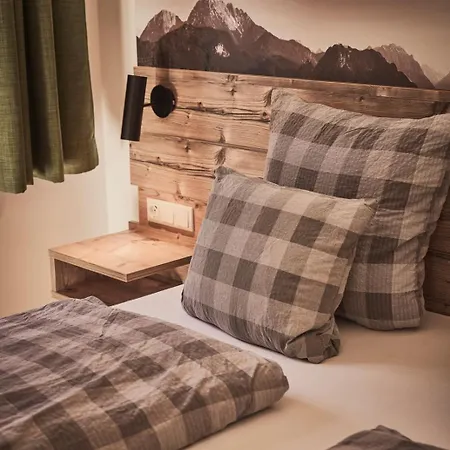 Rait'ner Wirt Hotel 3*